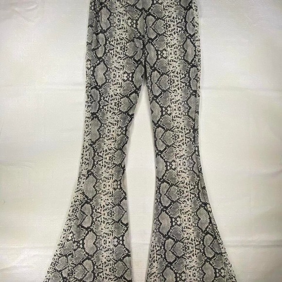 Papaya Snake Skin Mesh Bell Bottoms Size Small - Picture 1 of 7